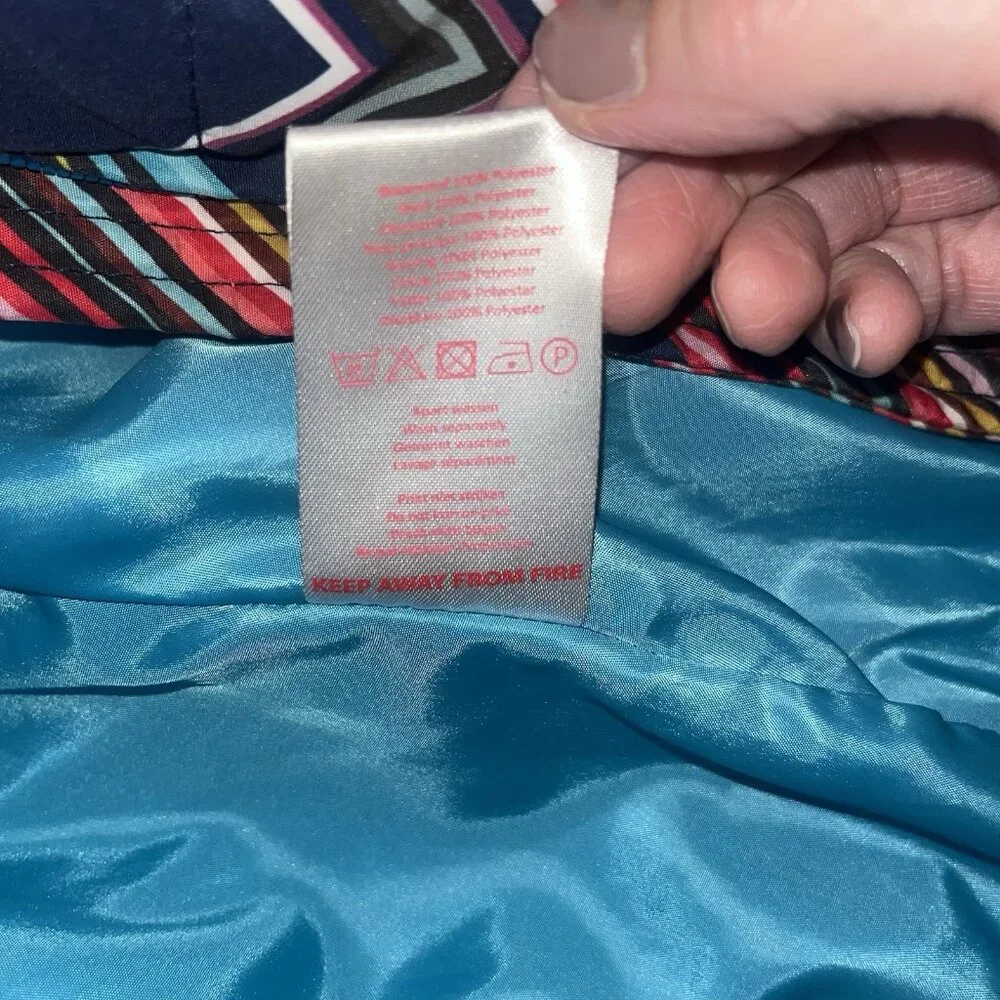 Mim Pi stretch puffer belted coat girls size 4 chevron - Picture 10 of 13